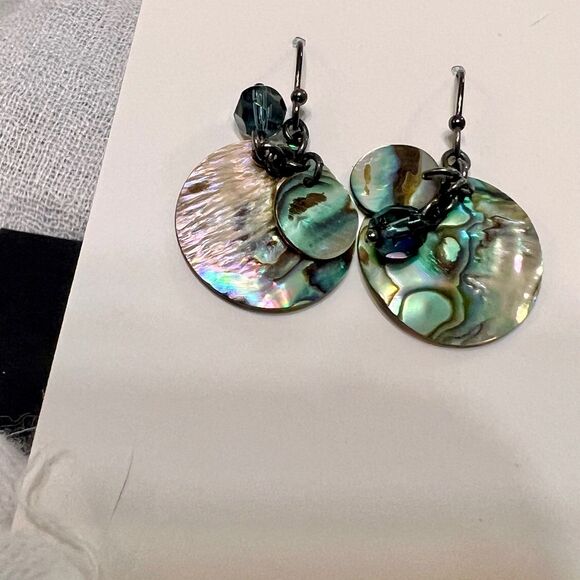 Vintage Abalone Shell Earrings, Abalone Jewelry, Dangle Shell Earring - Picture 5 of 10
